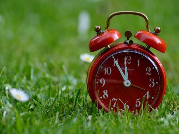 Daylight-Saving-Time-Starts-Sunday-Could-This-be-the-Last-Year-We-‘Spring-Forward
