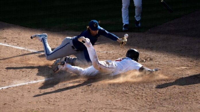 Storm-Chasers-Weather-Sounds-Rally-to-Take-Series-Finale Tyrone Taylor’s homer, Eddy Alvarez’s three-hit game not enough in Nashville’s 10-6 loss