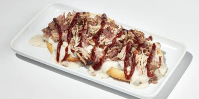 Pulled Pork Biscuits & Gravy