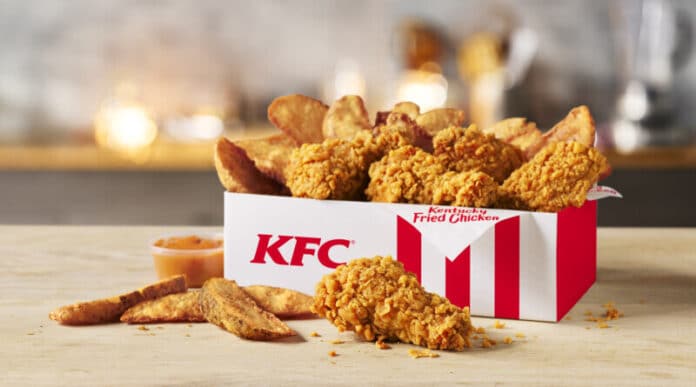 KFC-Spicy-Wings-and-Wedges-Combo Potato Wedges and Hot & Spicy Wings Make a Nationwide Comeback