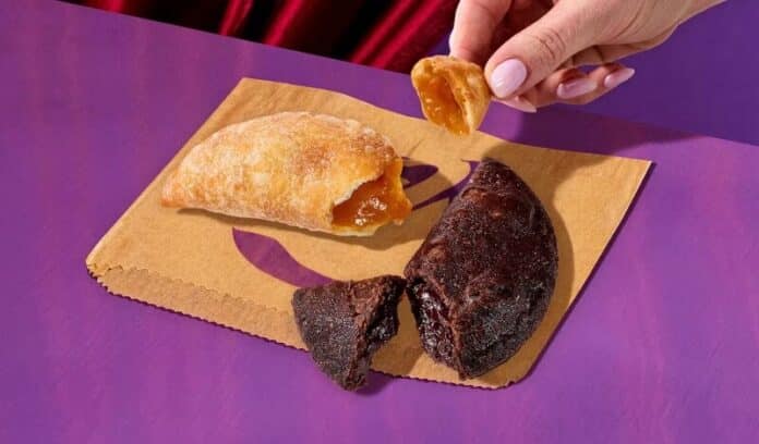 taco bell chocolate and caramel empandas The all-new Chocolate Fudge & Caramel Empanadas make their nationwide menu debut as a sweet first taste of Live Más LIVE 2026.