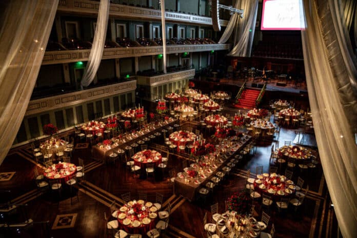 SYMPHONY_BALL_49-photo-by-KathyThomas